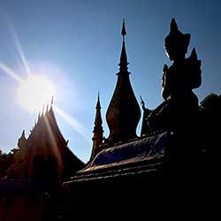 Betende Figur am Wat Sene, Luang Prabang